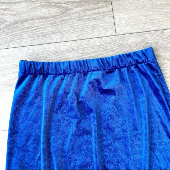 Shein High Waist Ruffle Hem Velvet Skirt - Picture 13 of 16